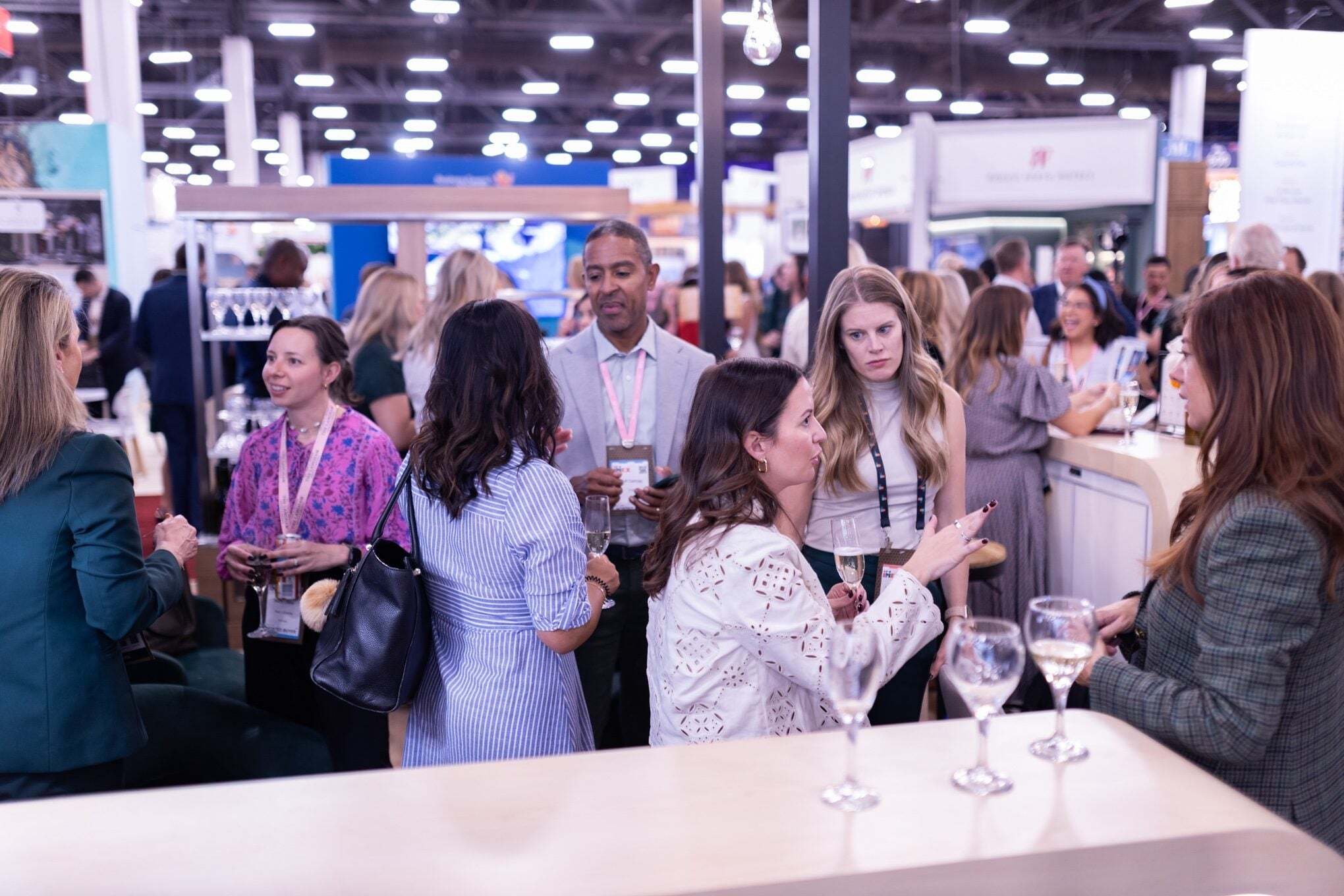 lp-imex-hub-2026-gallery-cocktail-reception-05