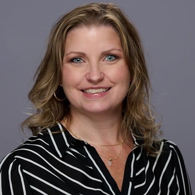Headshot of Mandy Weiss